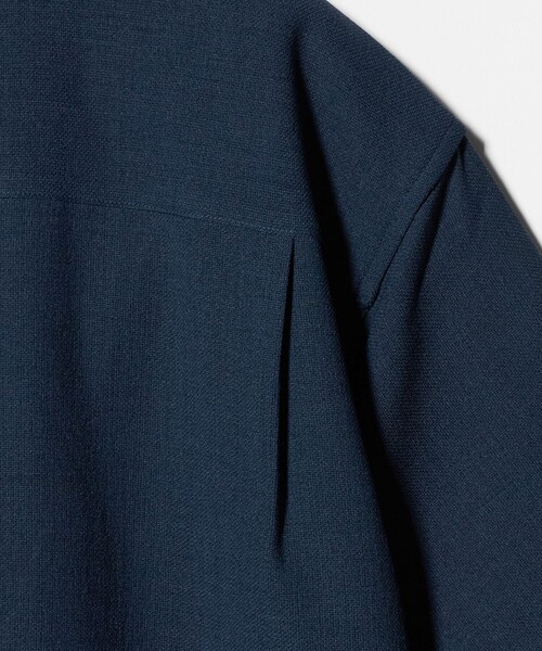 A DAY IN THE LIFE UNITED ARROWS(アデイインザライフユナイテッドアローズ)の「リネンライク メッシュ リラックス バンドカラーシャツ-吸水速乾・通気性-<A DAY IN THE LIFE>(シャツ/ブラウス・メンズ・ベージュ/ネイビー/ライトブルー・M/L)」の9枚目の写真