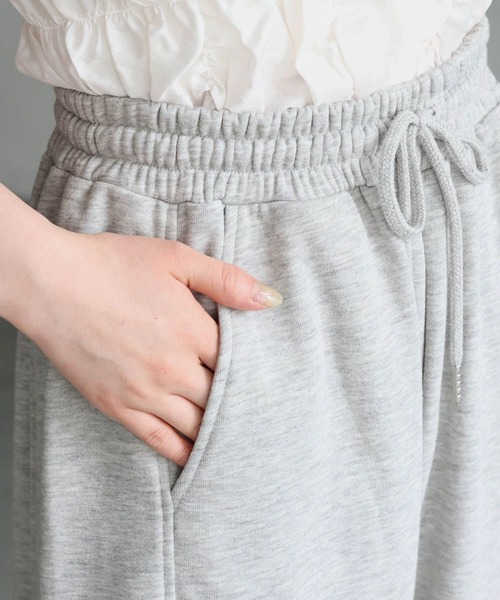 tiptop(ティップトップ)の「裏毛カーブパンツ(スウェットパンツ・レディース・ブラック系その他/グレー/ブラック・FREE)」の15枚目の写真