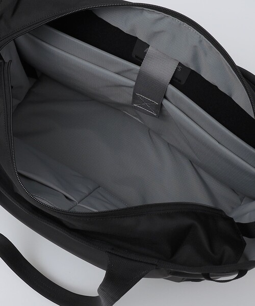 SHIPS（シップス）の「【SHIPS別注】Aer: Gym Tote 2（トートバッグ・メンズ・ブラック・ONE SIZE）」の10枚目の写真