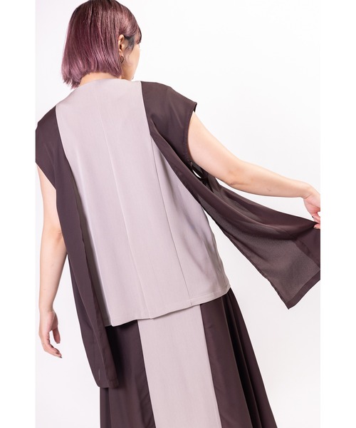 OSMOSIS(オズモーシス)の「シフォン切替ジレ(ベスト・レディース・ブラック/ダークグレー/ライトベージュ・ONE SIZE)」の17枚目の写真