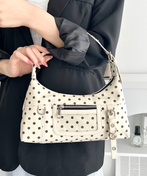 wears（ウェアーズ）の「ヲタ活 ドット柄 2way フロントクリアポケットワンショルダーバッグ（ショルダーバッグ・レディース・ホワイト/ブラック・FREE）」の16枚目の写真