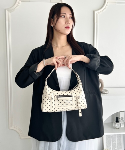 wears（ウェアーズ）の「ヲタ活 ドット柄 2way フロントクリアポケットワンショルダーバッグ（ショルダーバッグ・レディース・ホワイト/ブラック・FREE）」の20枚目の写真