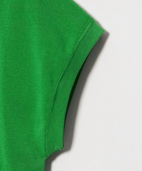 UNITED ARROWS（ユナイテッドアローズ）の「ミニハイネック フレンチスリーブ ニット -ウォッシャブル-（ニット/セーター・レディース・ケリーグリーン/ホワイト・FREE）」の18枚目の写真