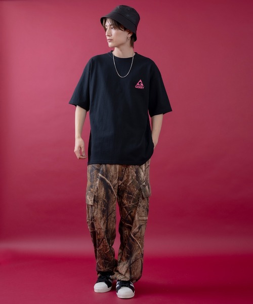 En serio TOKYO（エンソリオトーキョー）の「【GERRY】別注ネオン転写MTボックスロゴ半袖Tシャツ 52-9173G-BJ（Tシャツ/カットソー・メンズ・カーキ/ブラック/ホワイト/オートミール・SMALL/MEDIUM/LARGE/X-LARGE）」の11枚目の写真