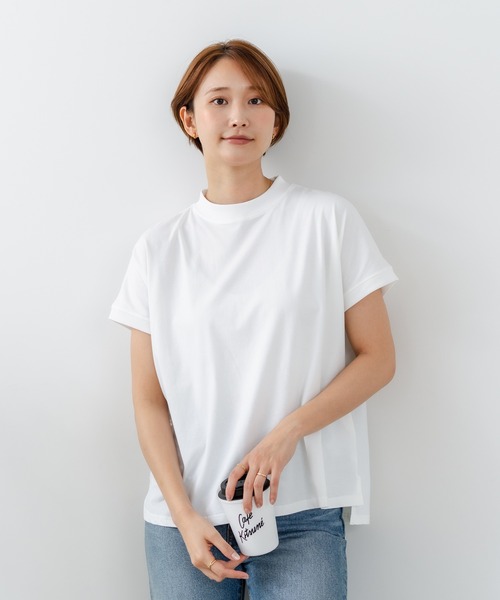 fort point(フォーポイント)の「【C-FORTPOINT/フォートポイント】【ストレッチ性抜群の冷感素材を使用】フレンチスリーブ モックネックTシャツ プチハイネック プルオーバー 接触冷感 涼しい 二の腕カバー サイドスリット(Tシャツ/カットソー・レディース・オフホワイト/ブラック/グリーン/ライトグレー/ブラウン・FREE)」の14枚目の写真