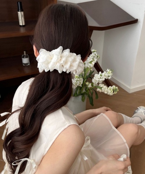 DearMyLoveRose(ディアマイラブローズ)の「フリフリチュールヘアクリップ(その他ヘアアクセサリー・レディース・ブラック/オフホワイト・FREE)」の3枚目の写真