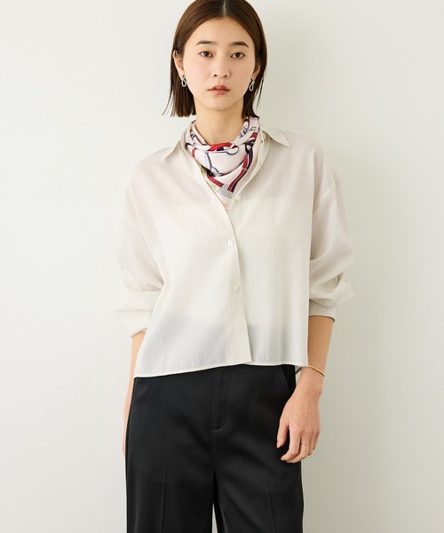 ROPE'(ロペ)の「キュプラコットン クロップドシャツブラウス/イージーケア・夏の羽織り・冷房対策(シャツ/ブラウス・レディース・ブルー系その他4/ホワイト系その他・FREE)」の2枚目の写真