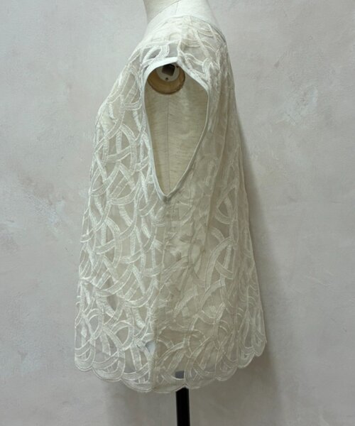Jena espace merveilleux(ジェナ エスパスメルヴェイユ)の「刺繍レースセットワンピース(ワンピース・レディース・アイボリー/ブラック・FREE)」の16枚目の写真