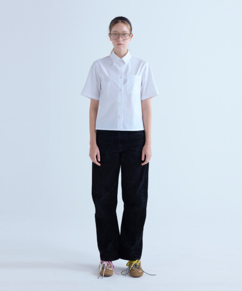 VOYONN（ボヨン）の「コンパクト綿半袖シャツホワイト0178（シャツ/ブラウス・レディース・ホワイト・MEDIUM/LARGE）」の2枚目の写真