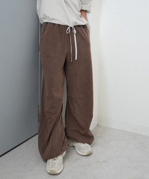 gossara(ゴサラ)の「【ラフなのにこなれる。パウダー加工で差がつく】パウダー加工スエットパンツ(スウェットパンツ・レディース・オートミール/チャコールグレー/ブラウン・FREE)」の2枚目の写真
