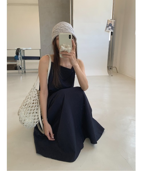 LAFFMO(ラフモ)の「ウエストギャザーロングキャミワンピース(ワンピース・レディース・オレンジ/ネイビー/ホワイト・F)」の7枚目の写真