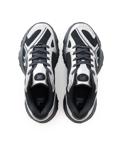 FILA（フィラ）の「WAVY MAX / ウェービーマックス（スニーカー・レディース・ブラック×シルバー・23.0cm/24.0cm/25.0cm/26.0cm/27.0cm/28.0cm/29.0cm）」の2枚目の写真