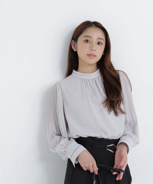 NATURAL BEAUTY BASIC(ナチュラルビューティーベーシック)の「ハシゴレース楊柳ブラウス(シャツ/ブラウス・レディース・グレー/ピンク/オフホワイト・SMALL/MEDIUM)」の3枚目の写真