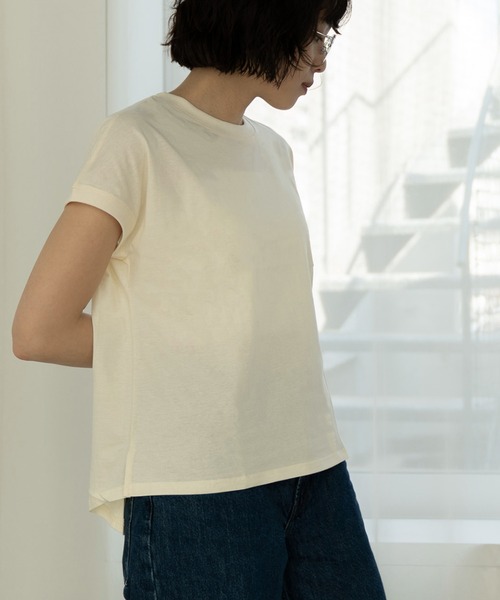 MONO KOTO DEPT.(モノコトデプト)の「汗染み防止 フレンチスリーブコットンTシャツ(Tシャツ/カットソー・レディース・オフホワイト/ブラック/チャコールグレー/ネイビー/グレイッシュベージュ/アイボリー・M/L)」の11枚目の写真