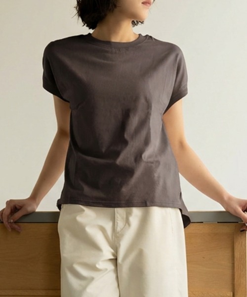 MONO KOTO DEPT.(モノコトデプト)の「汗染み防止 フレンチスリーブコットンTシャツ(Tシャツ/カットソー・レディース・オフホワイト/ブラック/チャコールグレー/ネイビー/グレイッシュベージュ/アイボリー・M/L)」の9枚目の写真