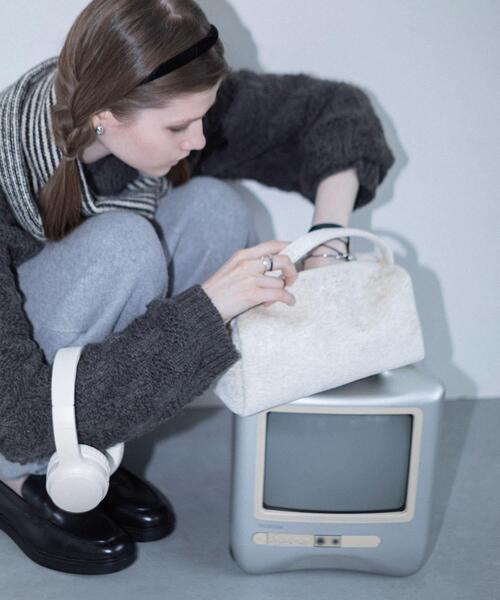 SMELLY(スメリー)の「ベロアスクエアバッグ(ハンドバッグ・レディース・アイボリー/ブラウン・-)」の5枚目の写真