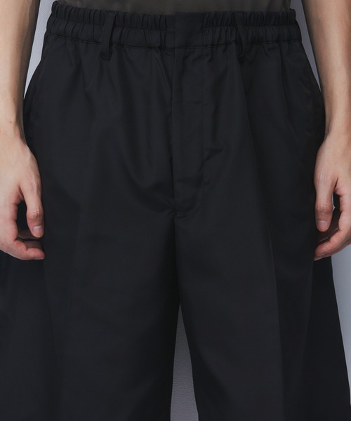 UNITED TOKYO(ユナイテッドトウキョウ)の「【数量限定商品】DRY SILK TAFFETA SEAMLESS SHORTS(その他パンツ・メンズ・ダークブラウン/ブラック・1/2)」の3枚目の写真