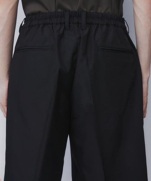 UNITED TOKYO(ユナイテッドトウキョウ)の「【数量限定商品】DRY SILK TAFFETA SEAMLESS SHORTS(その他パンツ・メンズ・ダークブラウン/ブラック・1/2)」の5枚目の写真