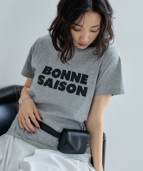 &. NOSTALGIA(アンドドットノスタルジア)の「汗染み防止加工ロゴTシャツ(Tシャツ/カットソー・レディース・オフホワイト/グレー・M)」の2枚目の写真