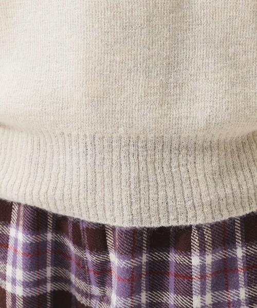 BEAMS BOY(ビームスボーイ)の「モヘヤ ミックス Vネック ニット(ニット/セーター・レディース・ブラウン/オフホワイト/トップグレー・1/0/2)」の21枚目の写真