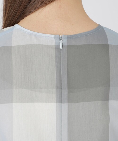 BLUE LABEL CRESTBRIDGE（ブルーレーベルクレストブリッジ）の「クレストブリッジチェックシアーボイルリボンブラウス（シャツ/ブラウス・レディース・パープル系その他4/ブルー系その他4/レッド・38/36）」の9枚目の写真