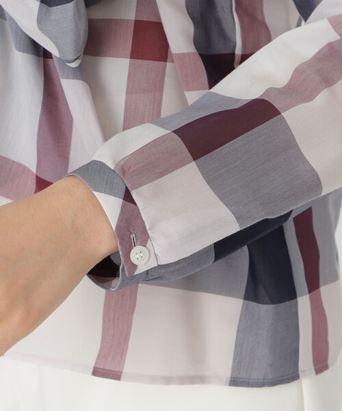 BLUE LABEL CRESTBRIDGE（ブルーレーベルクレストブリッジ）の「クレストブリッジチェックシアーボイルリボンブラウス（シャツ/ブラウス・レディース・パープル系その他4/ブルー系その他4/レッド・38/36）」の5枚目の写真