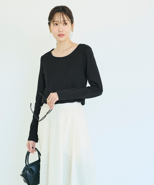 coca(coca)(コカ)の「シルキースムースUネックTシャツ(Tシャツ/カットソー・レディース・ホワイト/ブラック/グレー・L/M/S)」の12枚目の写真
