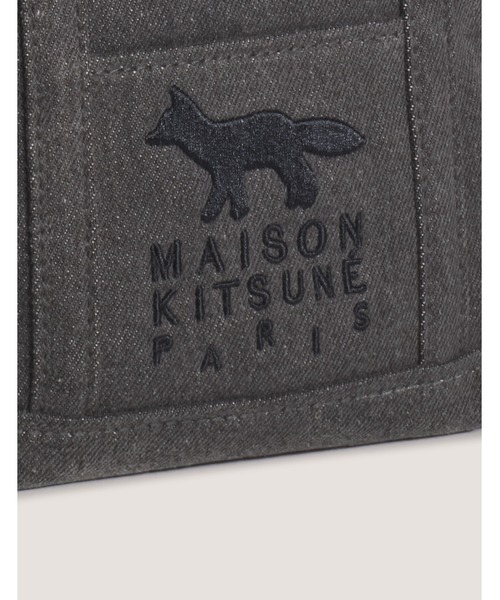 Maison Kitsune(メゾンキツネ)の「PROFILE FOX MINI TOTE(トートバッグ・メンズ・ブラック系その他・U)」の4枚目の写真