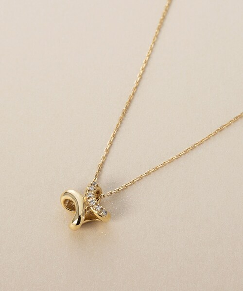 COCOSHNIK(ココシュニック)の「K10ダイヤモンド ループチャーム ネックレス(ネックレス・レディース・アイボリー系・43)」の3枚目の写真