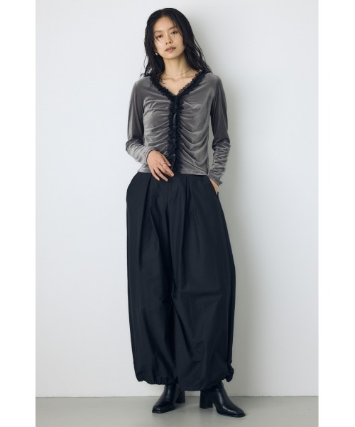 AZUL by moussy(アズールバイマウジー)の「タックデザインパラシュートパンツ 秋服 冬服 春服 カーゴパンツ ドローコード ドロスト付き(スラックス・レディース・ブラック/ダークベージュ・FREE)」の6枚目の写真