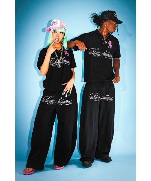 SUPPLIER(サプライヤー)の「スエットパンツ|9090 x SUPPLIER Rhinestone Logo Curve Sweat Pants|SUPPLIER(スウェットパンツ・メンズ・ブラック・SMALL/MEDIUM)」の12枚目の写真