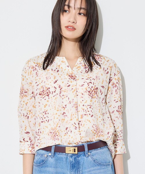 INDIVI(インディヴィ)の「【6分袖】アートドット柄ブラウス(シャツ/ブラウス・レディース・アイボリー系/ブラック系・15 /13/05/38)」の4枚目の写真