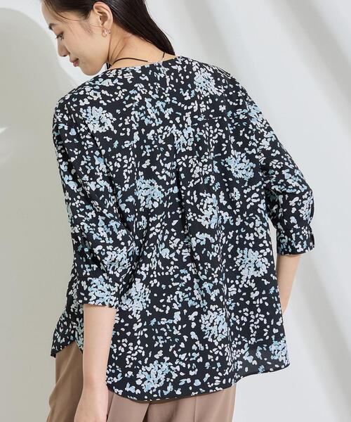 INDIVI(インディヴィ)の「【6分袖】アートドット柄ブラウス(シャツ/ブラウス・レディース・アイボリー系/ブラック系・15 /13/05/38)」の8枚目の写真