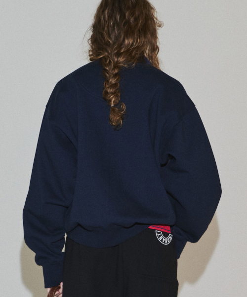 NOHANT(ノアン)の「LONELY/LOVELY クラック加工スウェットシャツ ネイビー(スウェット・レディース・ネイビー・SMALL/MEDIUM/LARGE)」の4枚目の写真