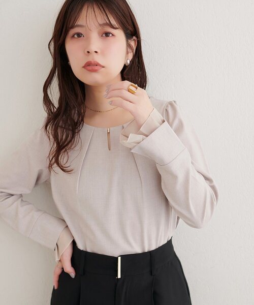 natural couture(ナチュラルクチュール)の「シアー重ねフレア袖ブラウス(シャツ/ブラウス・レディース・ライトベージュ/ブラック/グレー/ブラウン/サックスブルー・FREE)」の1枚目の写真