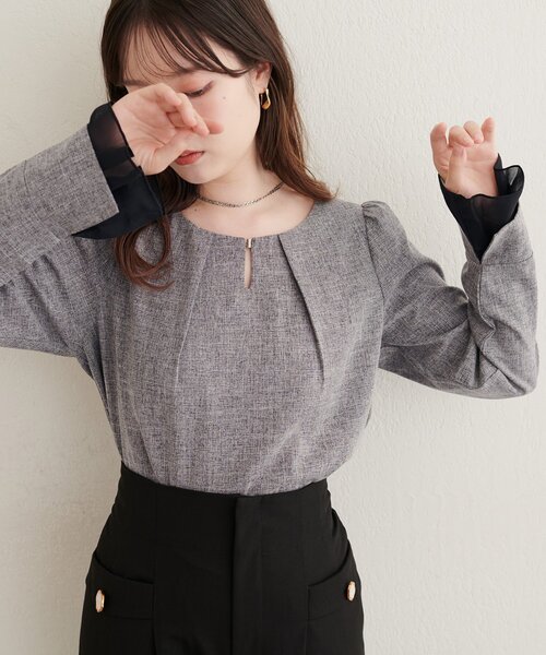 natural couture(ナチュラルクチュール)の「シアー重ねフレア袖ブラウス(シャツ/ブラウス・レディース・ライトベージュ/ブラック/グレー/ブラウン/サックスブルー・FREE)」の7枚目の写真