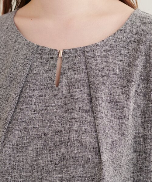 natural couture(ナチュラルクチュール)の「シアー重ねフレア袖ブラウス(シャツ/ブラウス・レディース・ライトベージュ/ブラック/グレー/ブラウン/サックスブルー・FREE)」の13枚目の写真