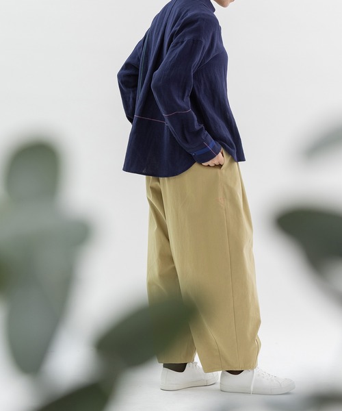 nop de nod（ノップドゥノッド）の「Pommeボリューム裾ダーツパンツ（その他パンツ・レディース・インディゴブルー/ブラック/ベージュ・M）」の5枚目の写真