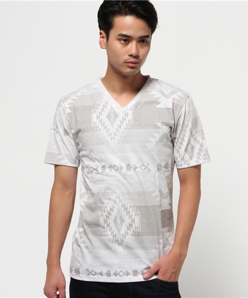 VENCEEXCHANGE（ヴァンスエクスチェンジ）の「ネイティブ総柄Tシャツ（Tシャツ/カットソー・メンズ・ネイビー/グレー/シルバー・MEDIUM/SMALL/LARGE）」の3枚目の写真