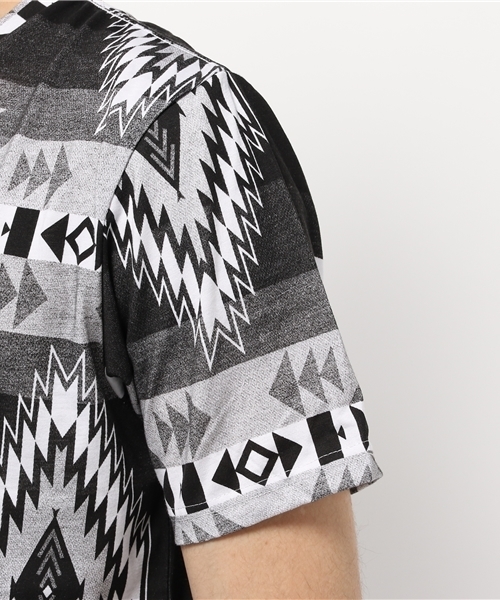 VENCEEXCHANGE（ヴァンスエクスチェンジ）の「ネイティブ総柄Tシャツ（Tシャツ/カットソー・メンズ・ネイビー/グレー/シルバー・MEDIUM/SMALL/LARGE）」の7枚目の写真