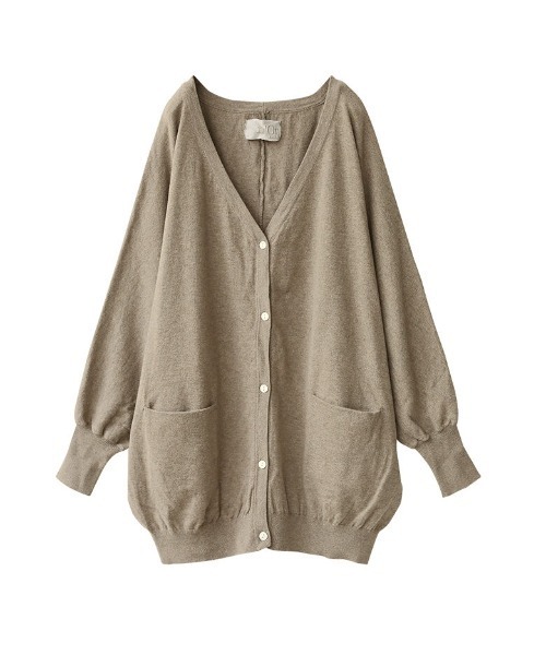 n'OrLABEL（ノアールレーベル）の「『ドルマン綿ニットカーディガン』（カーディガン/ボレロ・レディース・グレー/レッド/ブラック/カーキ/オートミール/ネイビー/イエロー系その他/ブラウン系その他/グレー系その他/レッド系その他/グリーン系その他/グレー系その他2/ブルー系その他/オレンジ系その他/ワインレッド/スモークピンク/ライトブルー/コーラルピンク/ダークブルー/イエロー/ベージュ/ラベンダー/スカイブルー/オレンジ系/ダークパープル/ターメリック/ブルー系その他2/ピンク・FREE）」の6枚目の写真