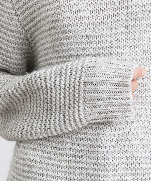 Denime(ドゥニーム)の「シャツ付きタートルニット(ニット/セーター・レディース・ブラウン/グレー/ワイン・FREE)」の13枚目の写真