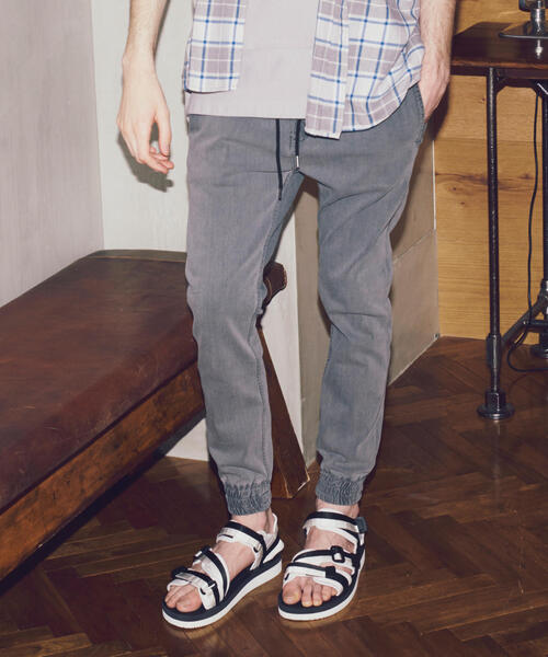 MONKEY TIME（モンキータイム）の「＜monkey time＞ ∴ スキニー デニムジョガーパンツ（デニムパンツ・メンズ・ブラック/グレー/ネイビー/ライトブルー/コバルトブルー・LARGE/MEDIUM/SMALL/X-LARGE）」の3枚目の写真