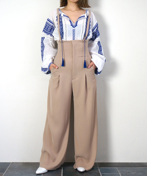 NINE(ナイン)の「サスペンダー付ハイウエストパンツ (その他パンツ・レディース・カーキ/ネイビー/ベージュ・1/0)」の2枚目の写真