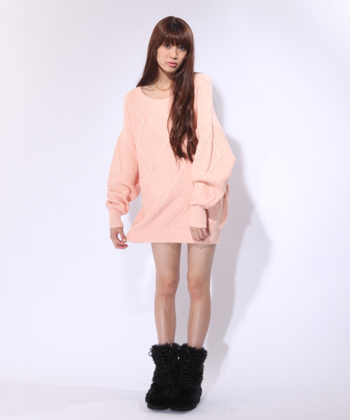 i（アイ）の「【i】クルーBIGP/O（ニット/セーター・レディース・ブラック/オフホワイト/ピンク・ﾌﾘ-）」の3枚目の写真