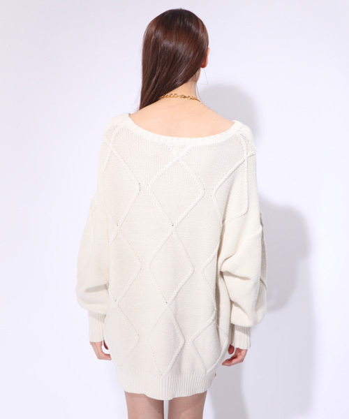 i（アイ）の「【i】クルーBIGP/O（ニット/セーター・レディース・ブラック/オフホワイト/ピンク・ﾌﾘ-）」の5枚目の写真