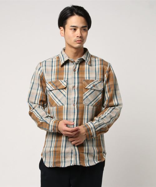 AVIREX（アヴィレックス）の「AVIREX/アヴィレックス/デイリー コットン フランネル ワークシャツ/COTTON FLANNEL WORK SHIRT（シャツ/ブラウス・メンズ・ブラウン/レッド/ベージュ/ネイビー/チャコール・LARGE/X-LARGE/MEDIUM/XX-LARGE/SMALL）」の3枚目の写真