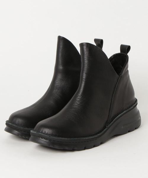 YOSUKE�i���[�X�P�j�́u�uYOSUKE/���[�X�P�v�R���t�H�[�g���U�[�V���[�g�u�[�c�i�u�[�c�j�v�b�u���b�N