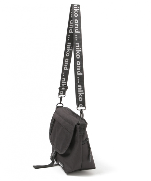 niko and...(ニコアンド)の「オリジナルメッセンジャーバッグ(メッセンジャーバッグ・レディース・ブラック/グレー/カーキ/ピンク/ブラウン/シルバー/ベージュ・FREE/0)」の19枚目の写真