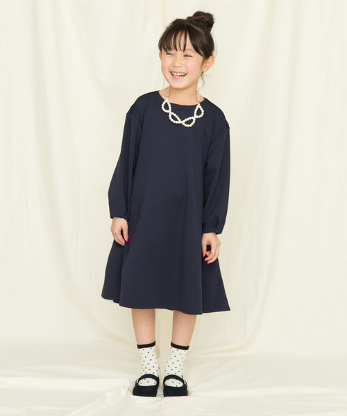 URBAN RESEARCH DOORS(アーバンリサーチドアーズ)の「付け襟フレアワンピース(KIDS)(ワンピース・キッズ・ベージュ/ネイビー・120/105/135)」の16枚目の写真